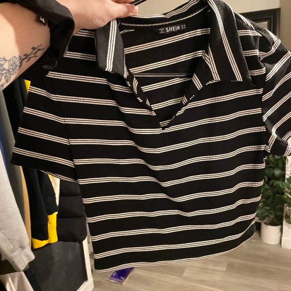 Clothes - Picture 1 of 12